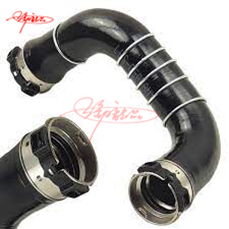 Water Coolant Hose Suitable for NISSAN NAVARA NP300 3.0 dCi 144635X22C 14463-5X22C 144635X21C 14463-5X21C